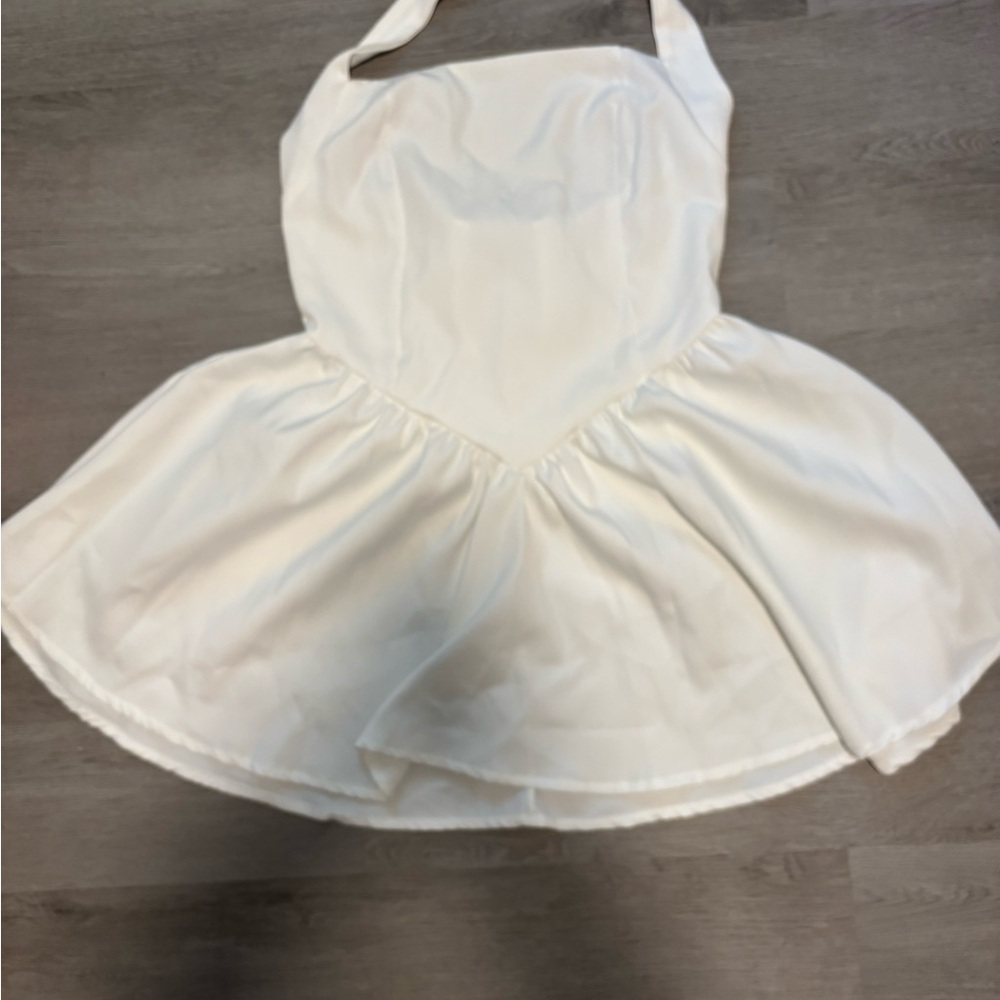 Women’s white sundress